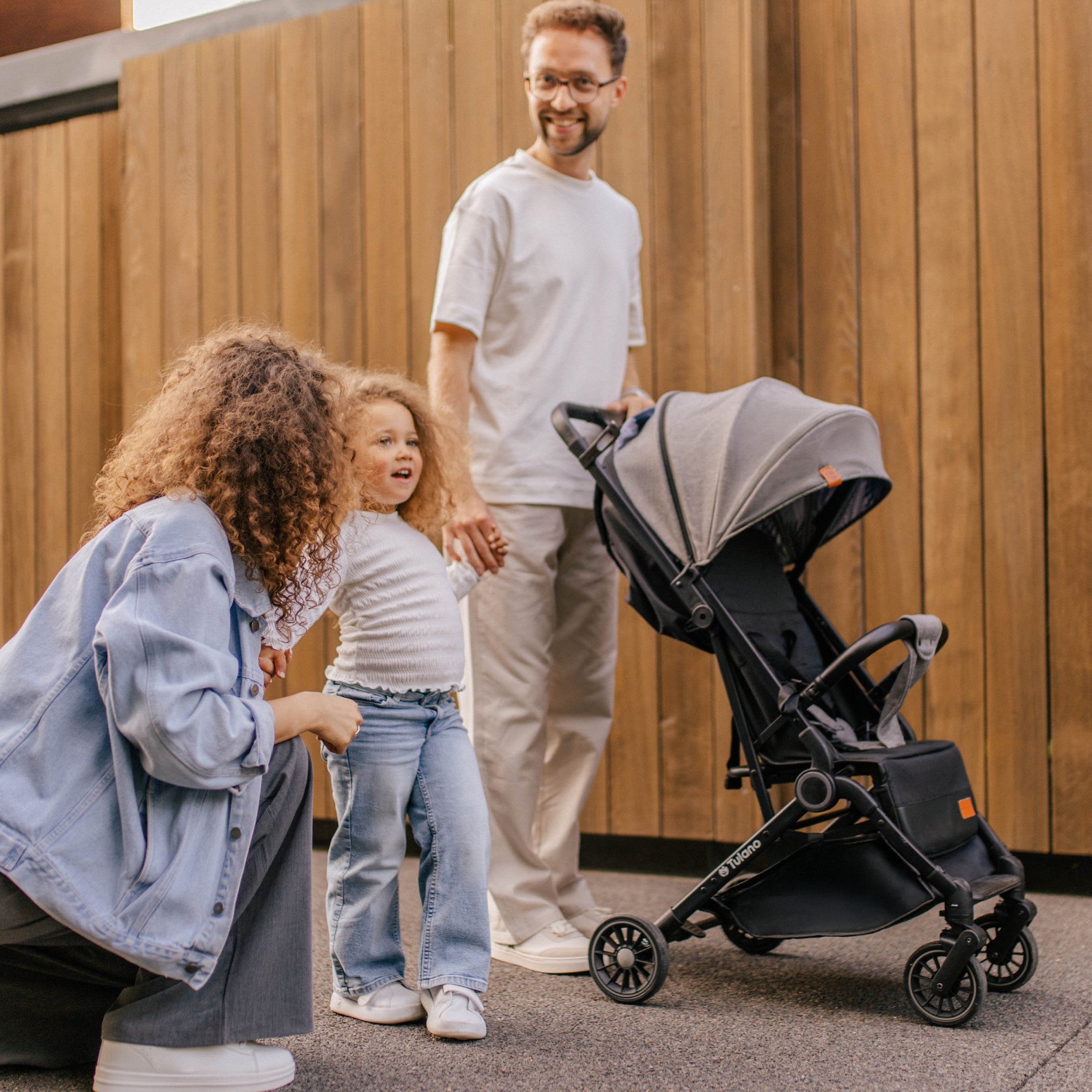 Tulano Milan grijs-zwarte kinderwagen opvouwbaar tot 22 kg