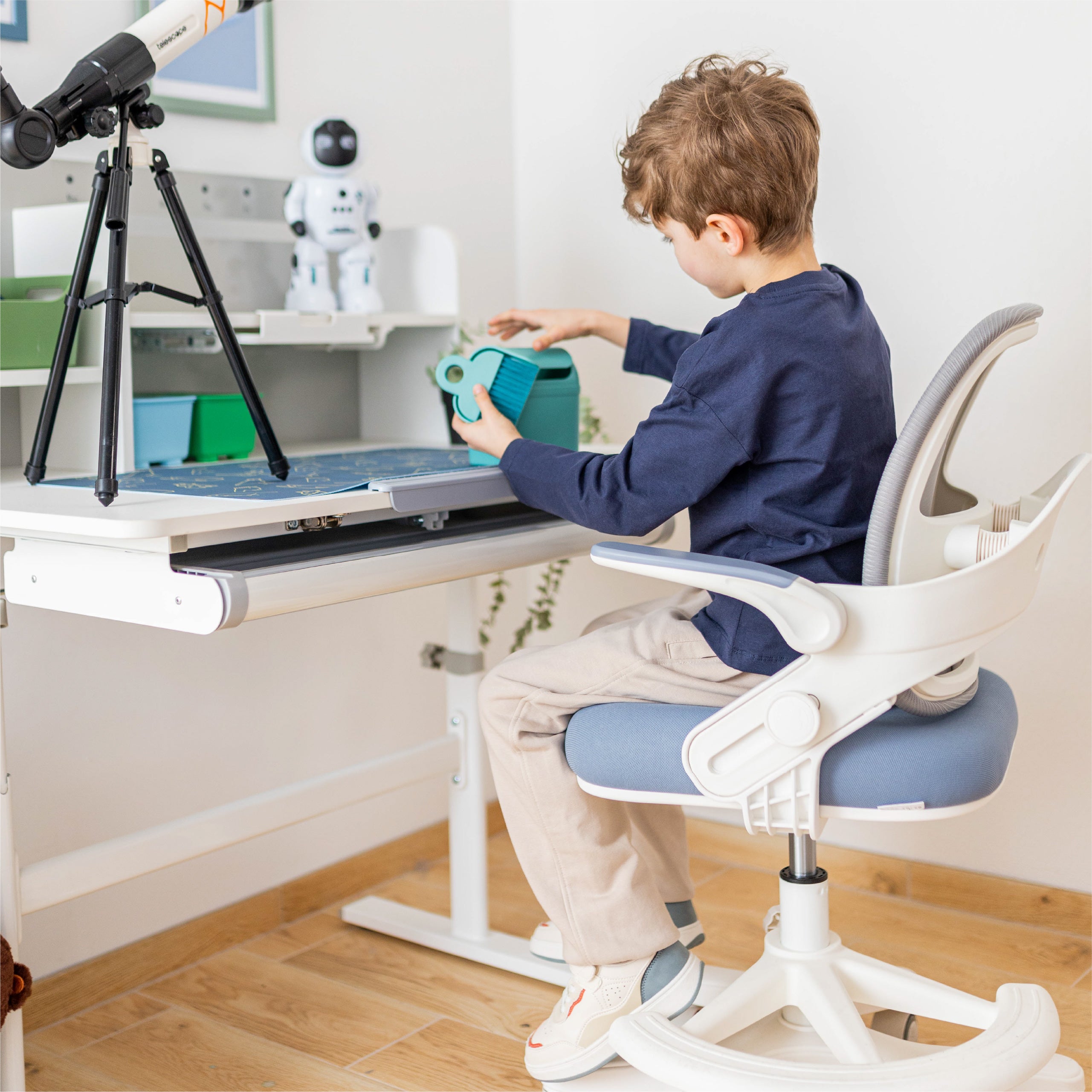 Mark Adler Junior 4.3 Blauw-grijze kinderbureaustoel