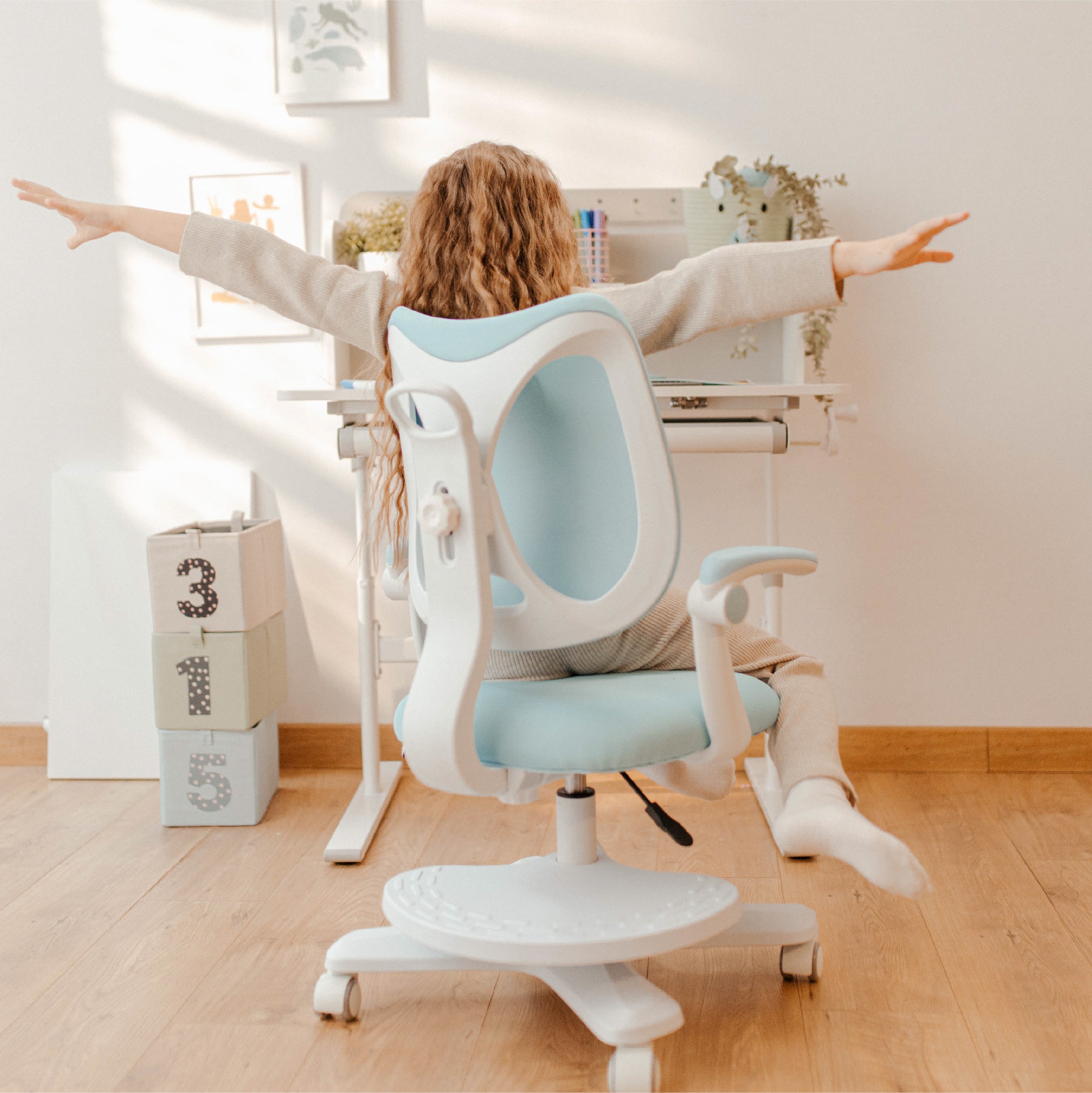 Ergonomische kinderstoel Mark Adler Junior 4.6 Blauw